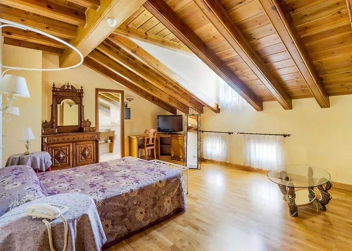 Puerta Hotel Sepúlveda